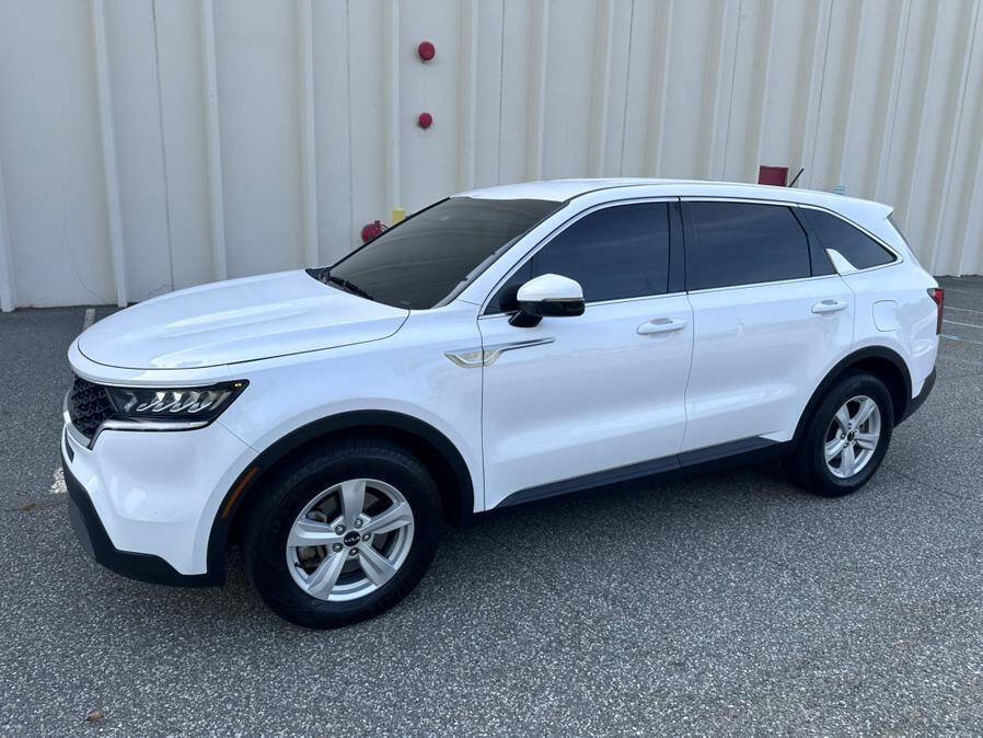 Used 2023 Kia Sorento LX image 13