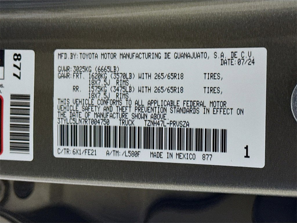 Used 2024 Toyota Tacoma TRD Sport image 35