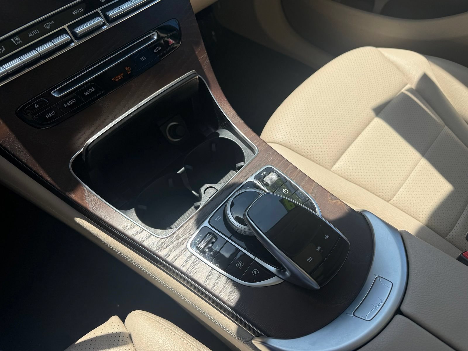 Used 2019 Mercedes-Benz GLC 300 4MATIC image 21