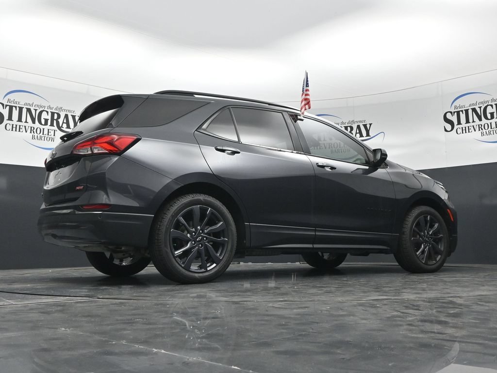 Used 2022 Chevrolet Equinox RS w/ RS Leather Package FWD image 35