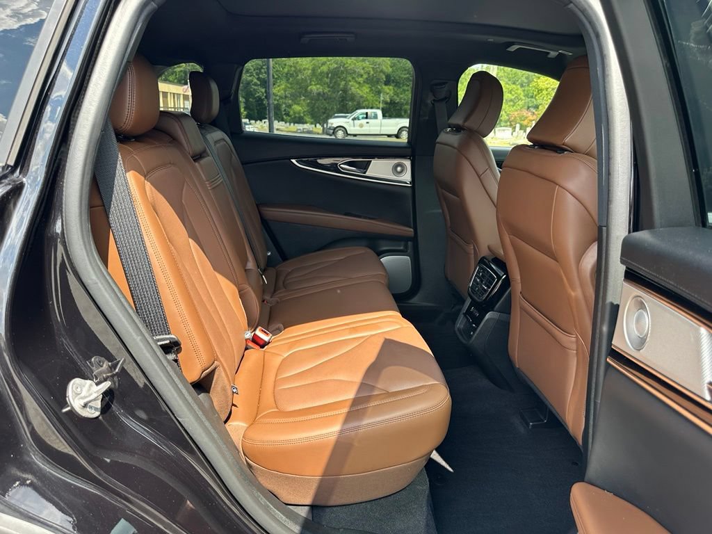 Used 2023 Lincoln Nautilus Reserve w/ Equipment Group 202A AWD/4WD image 22