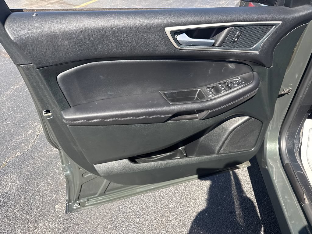 Used 2024 Ford Edge SEL w/ Convenience Package AWD/4WD image 29