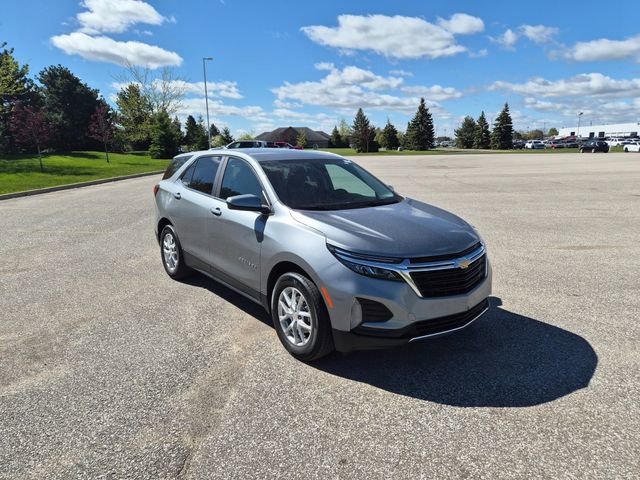 Used 2024 Chevrolet Equinox LT FWD image 3