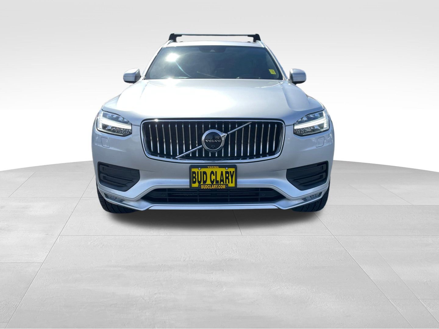 Used 2020 Volvo XC90 T6 Momentum w/ Protection Package Premier image 11