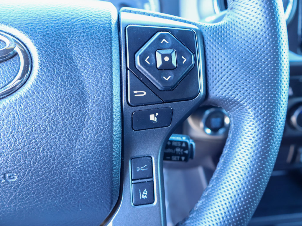 Used 2023 Toyota Tacoma TRD Sport AWD/4WD image 17