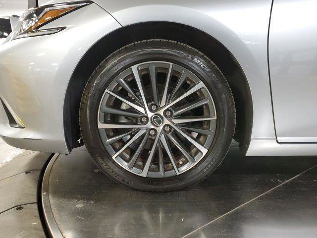 Certified 2023 Lexus ES 350 w/ Premium Package image 28