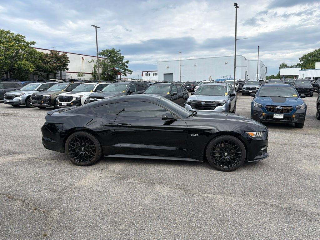 Used 2017 Ford Mustang GT RWD image 5