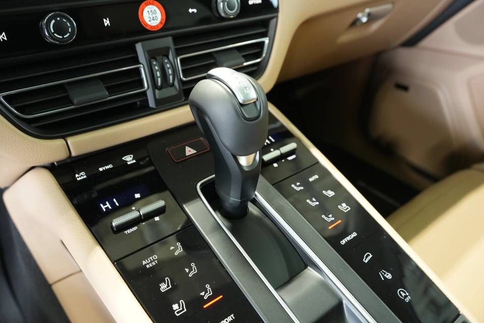 New 2026 Porsche Macan S AWD/4WD image 24