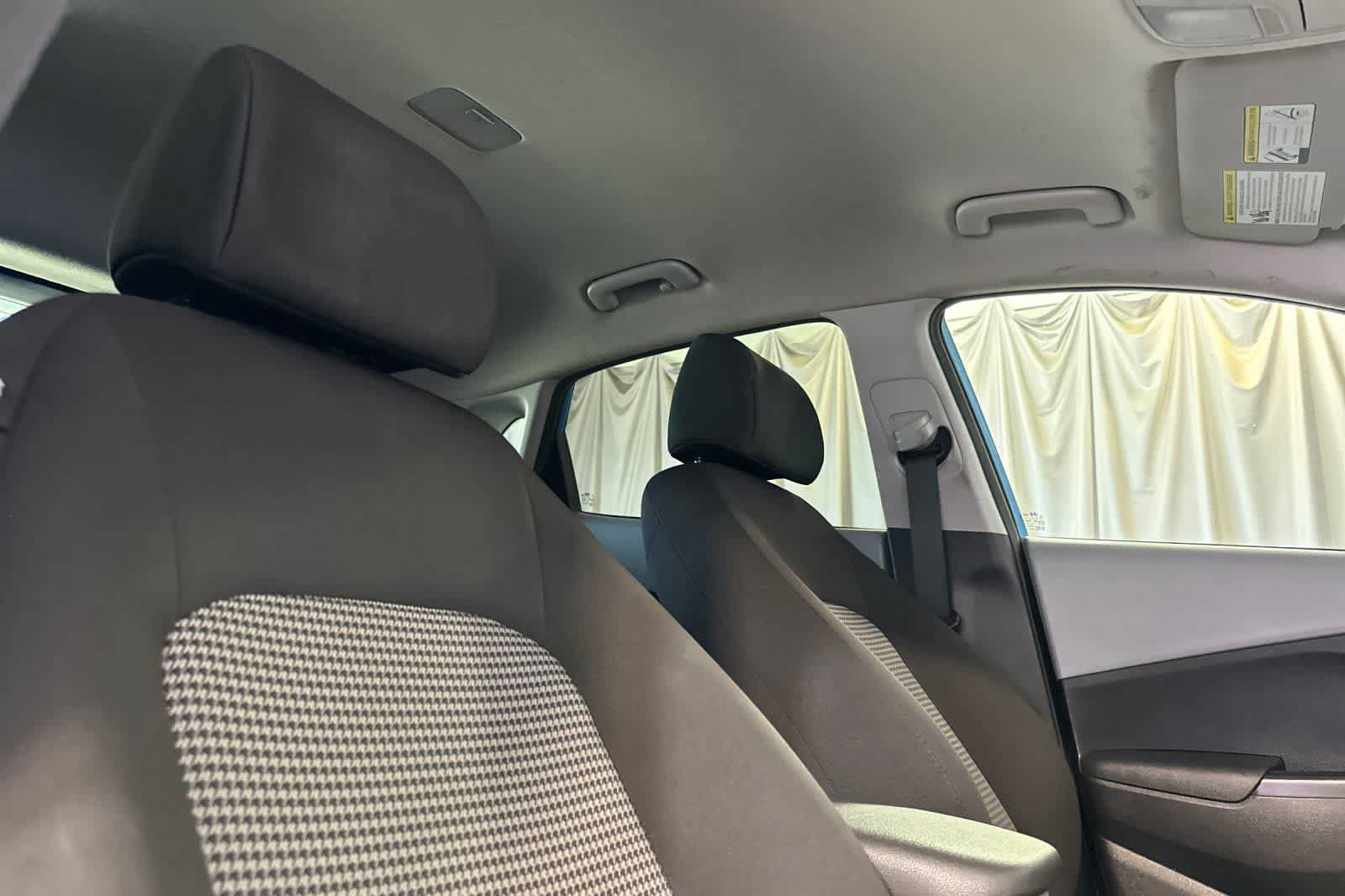 Used 2019 Hyundai Kona SE FWD image 18