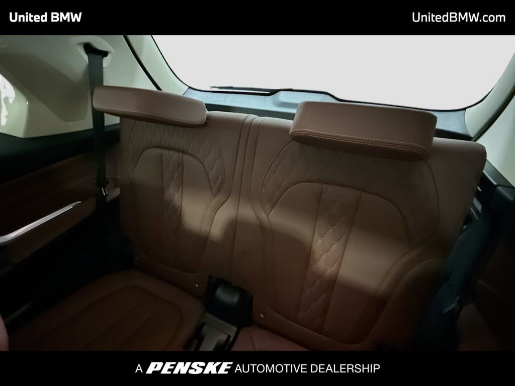 Used 2024 BMW X7 xDrive40i image 14