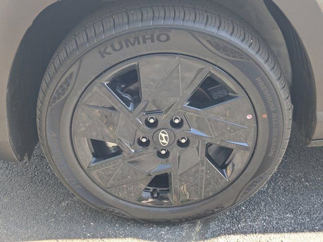 Used 2026 Hyundai Kona SEL Sport FWD image 11