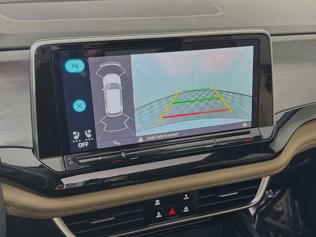 Used 2024 Volkswagen Atlas Cross Sport SE image 16