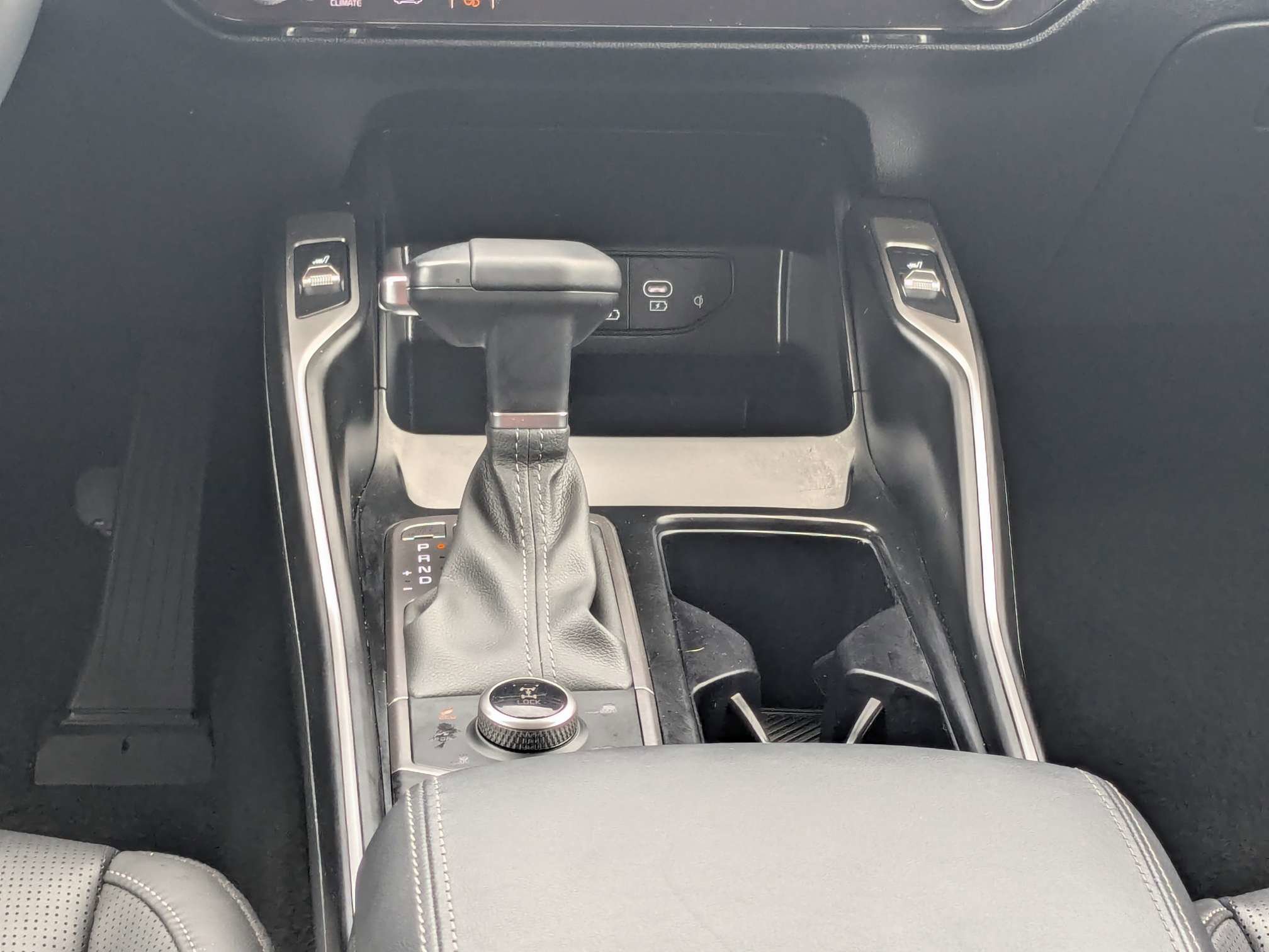 Certified 2025 Kia Sorento S AWD/4WD image 21
