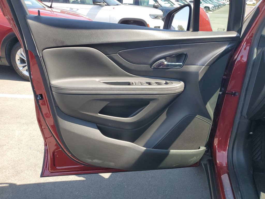 Used 2022 Buick Encore Preferred w/ Safety Package image 2