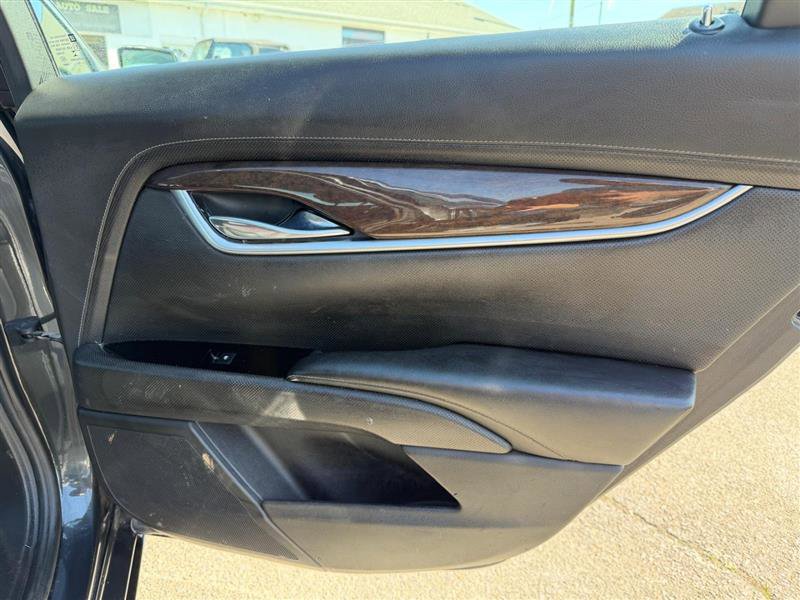 Used 2015 Cadillac XTS Luxury image 17