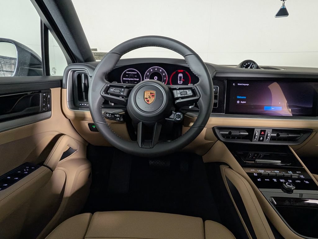 New 2026 Porsche Cayenne Coupe AWD/4WD image 22