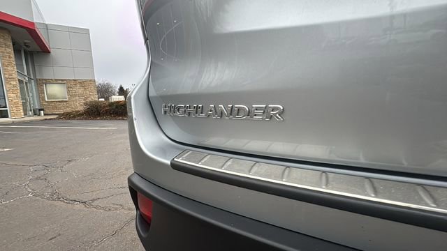 Used 2019 Toyota Highlander XLE w/ Protection Package #3 image 35