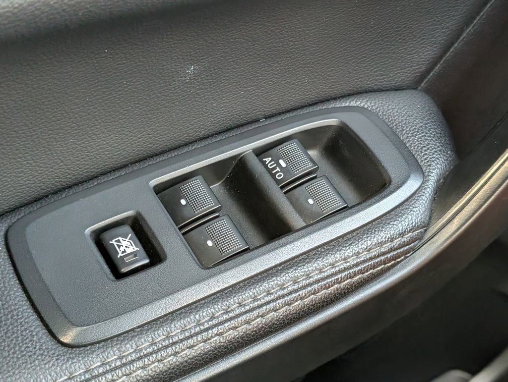 Used 2022 Ford Ranger Lariat w/ Equipment Group 501A High image 12