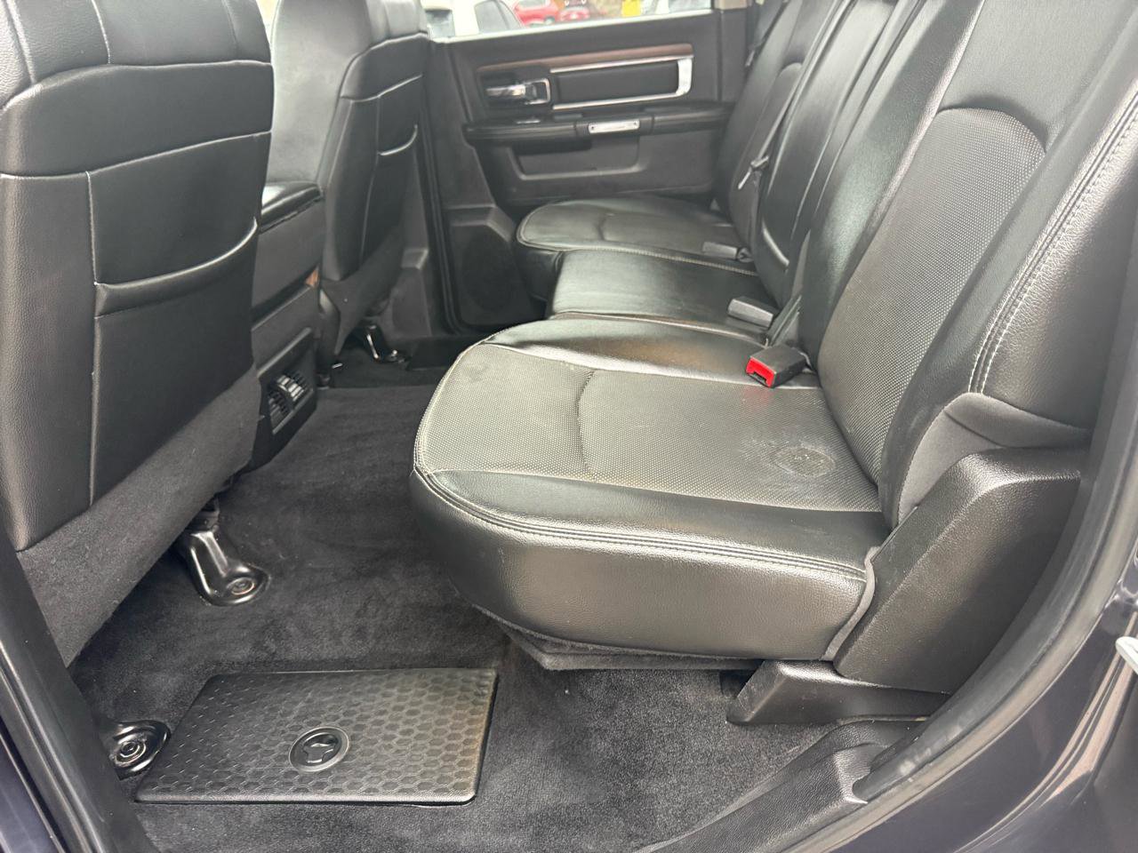 Used 2013 RAM 1500 Laramie w/ Convenience Group image 45