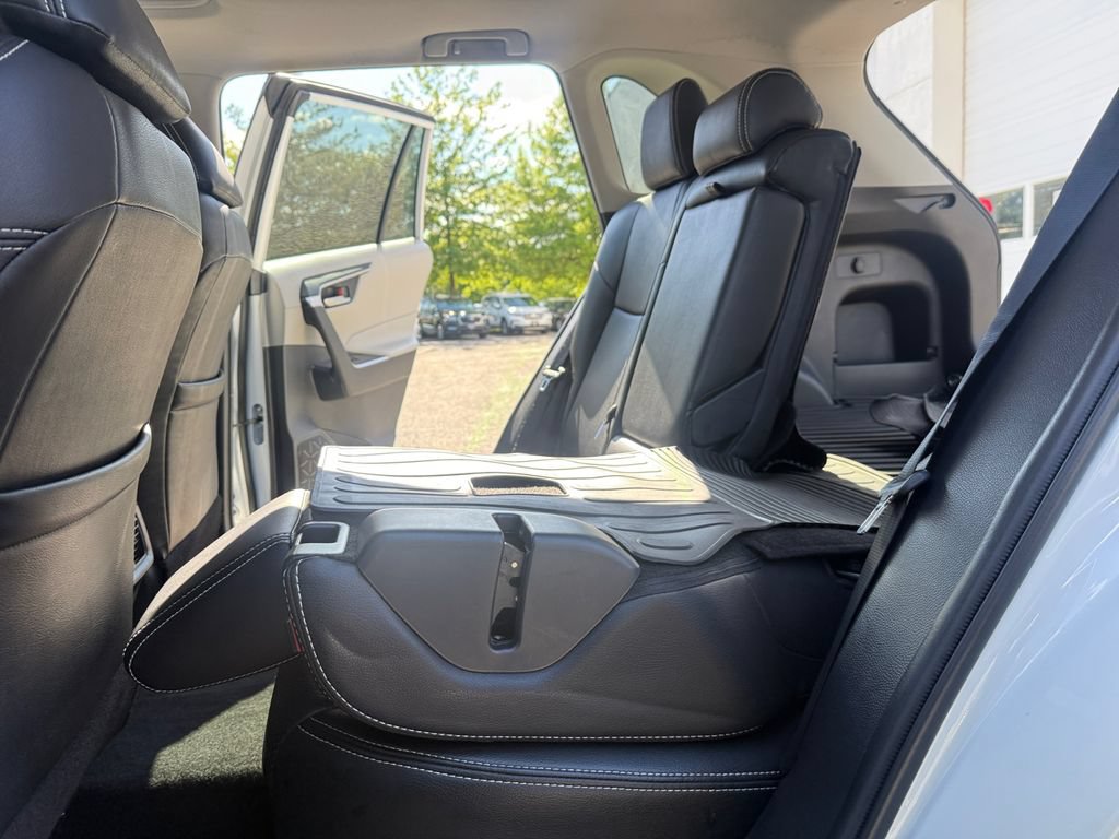 Used 2021 Toyota RAV4 XLE w/ Convenience Package AWD/4WD image 26