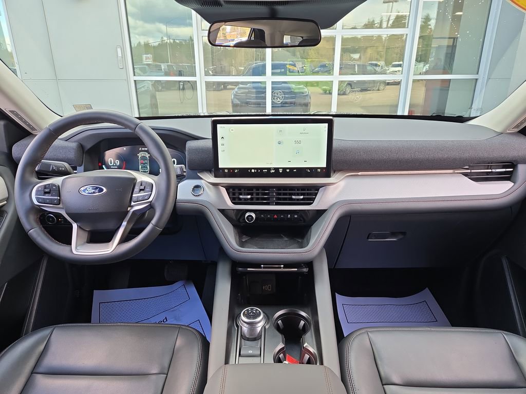 Used 2025 Ford Explorer Active w/ Active Comfort Package AWD/4WD image 19