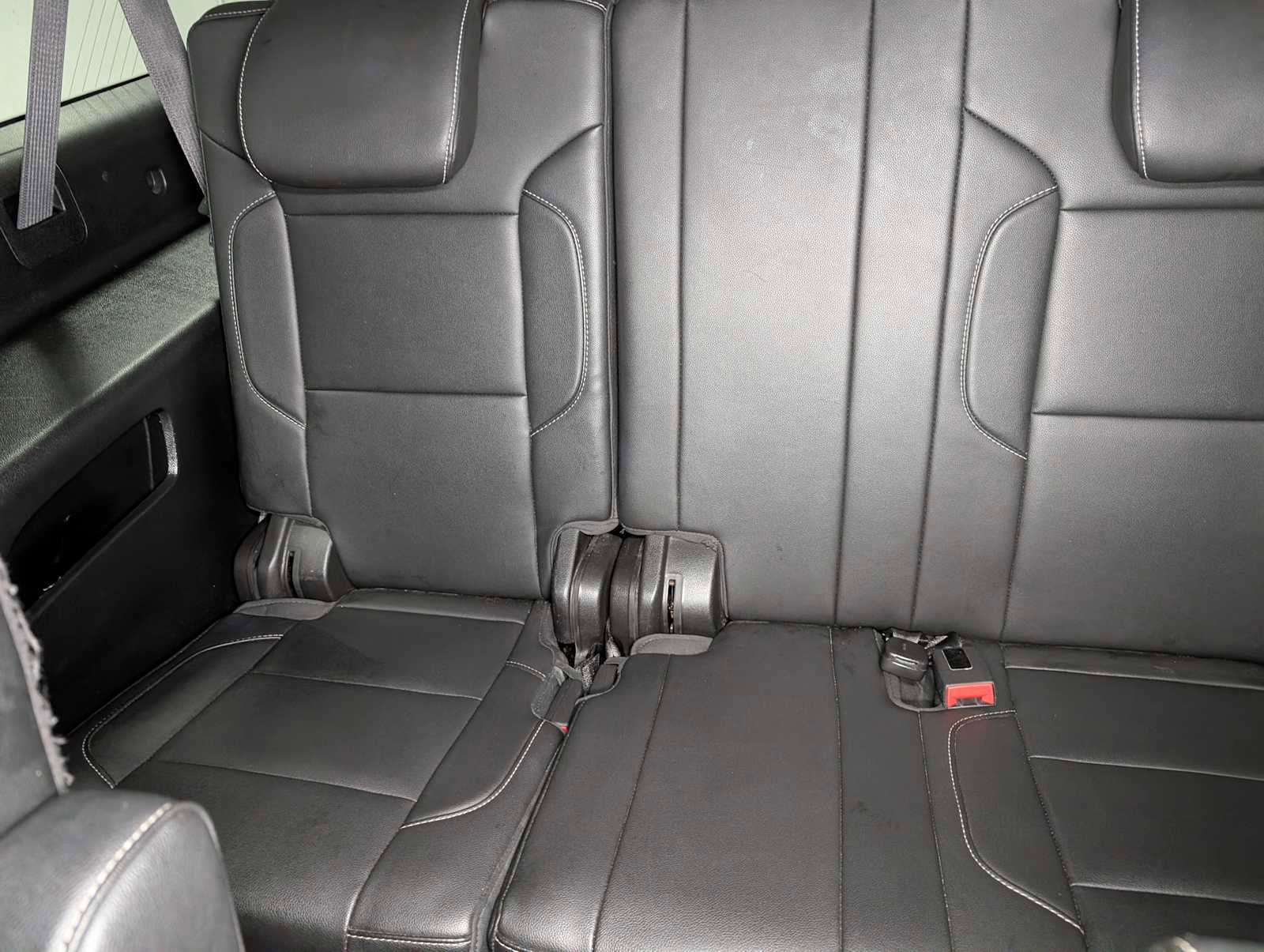 Used 2020 Chevrolet Suburban LT image 26