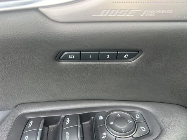 Used 2024 Cadillac XT6 Premium Luxury w/ Technology Package image 12