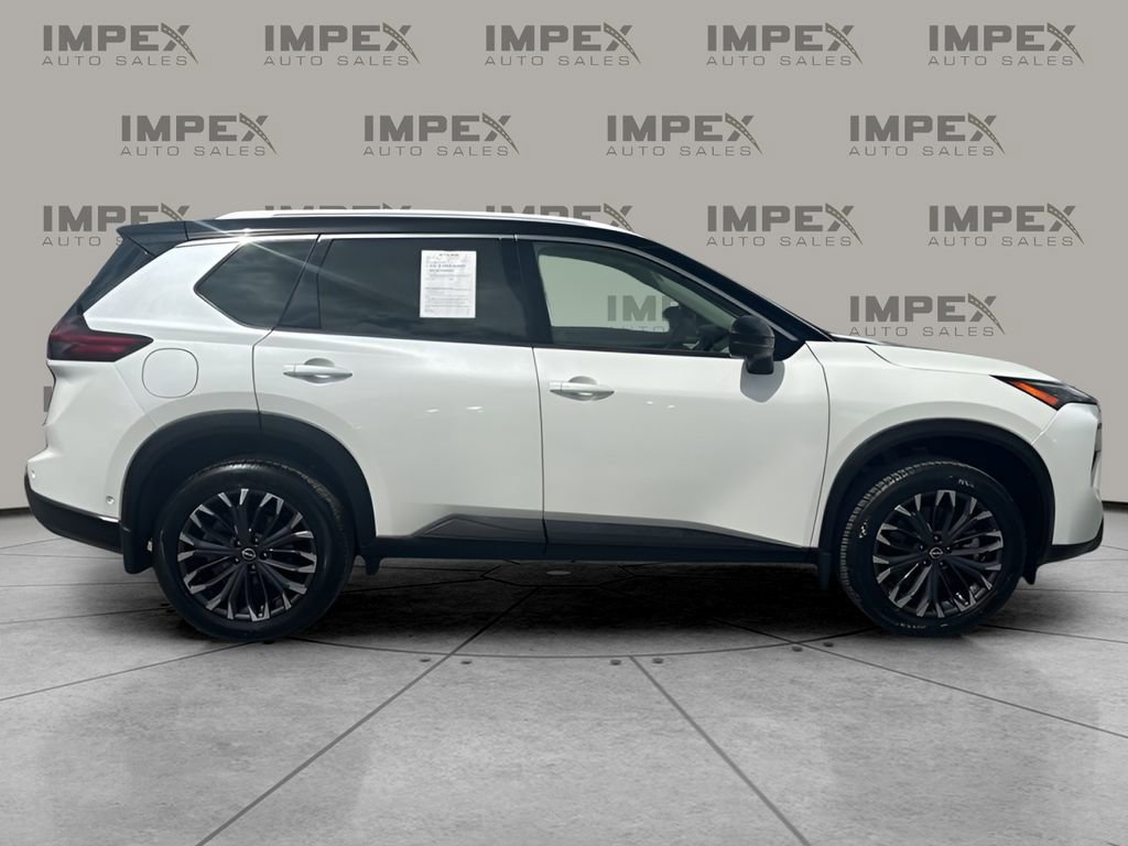 Used 2025 Nissan Rogue SL w/ Tech Package AWD/4WD image 6