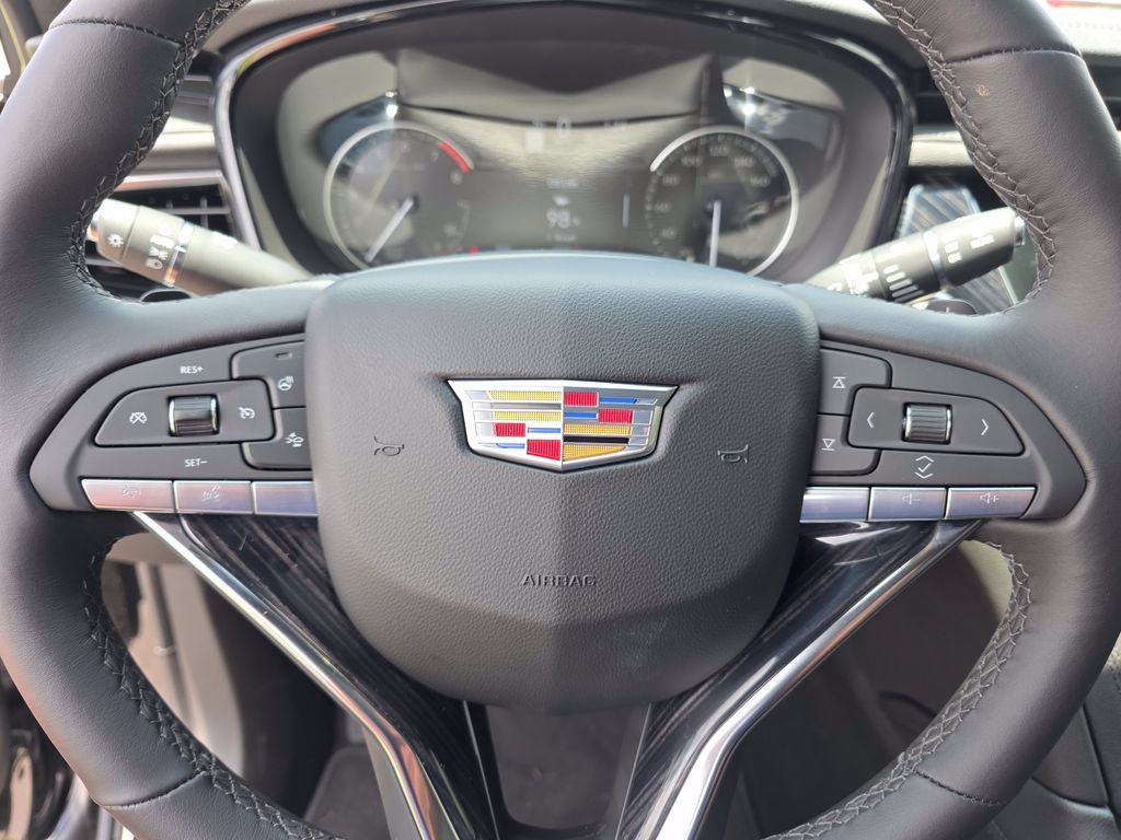 New 2025 Cadillac XT6 Premium Luxury FWD image 29