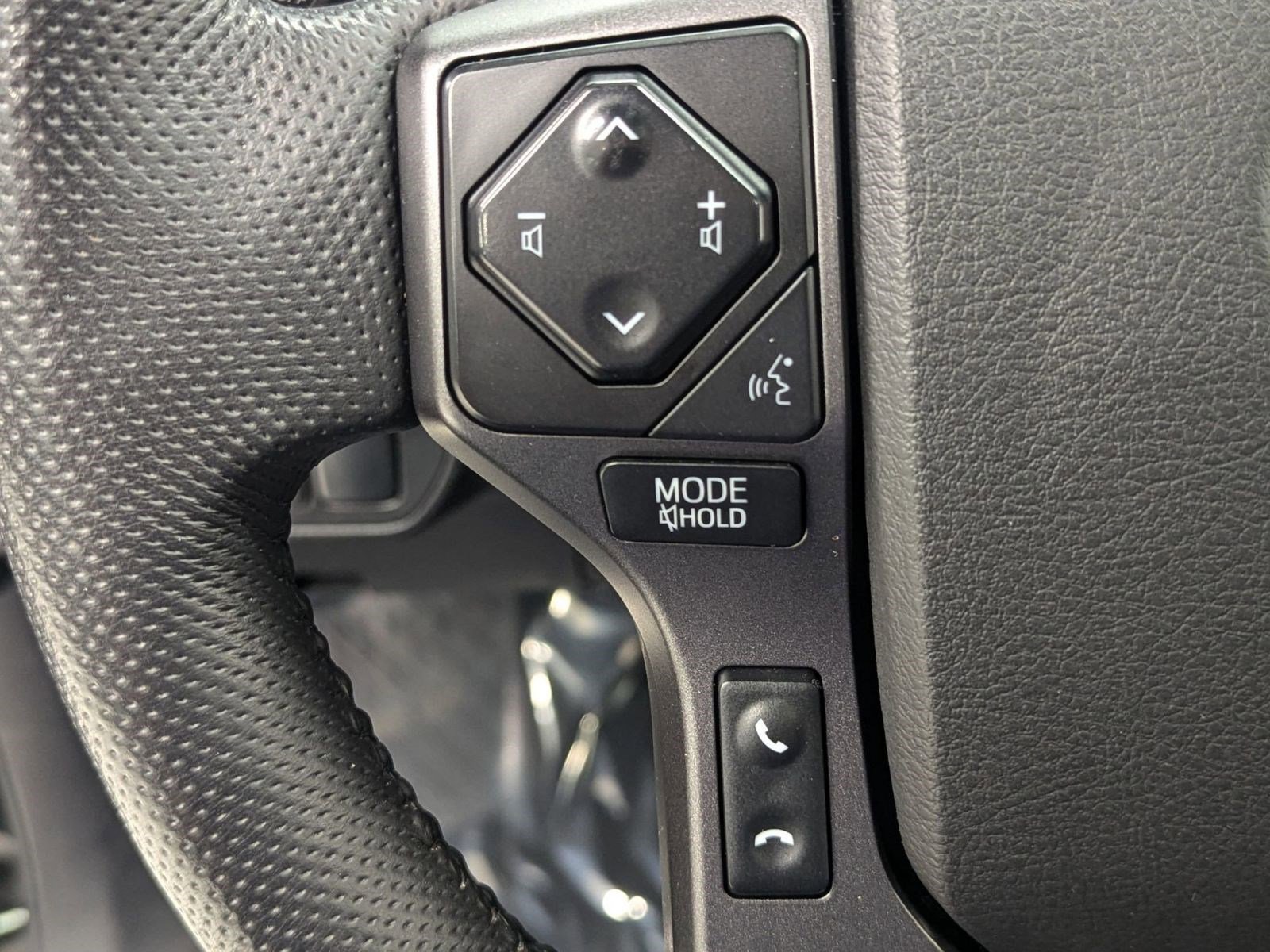 Used 2023 Toyota Tacoma TRD Off-Road image 13