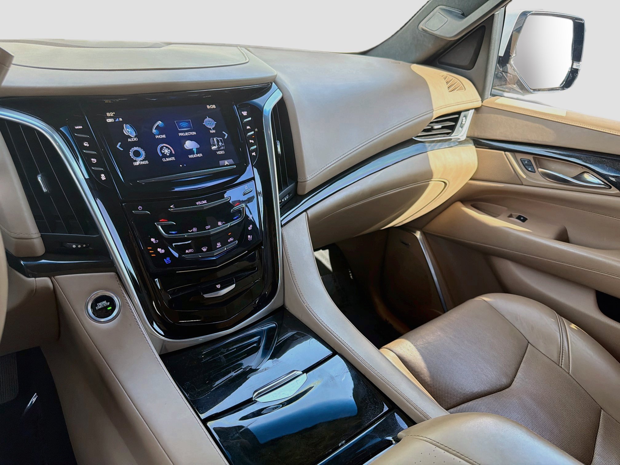 Used 2019 Cadillac Escalade ESV Platinum AWD/4WD image 25
