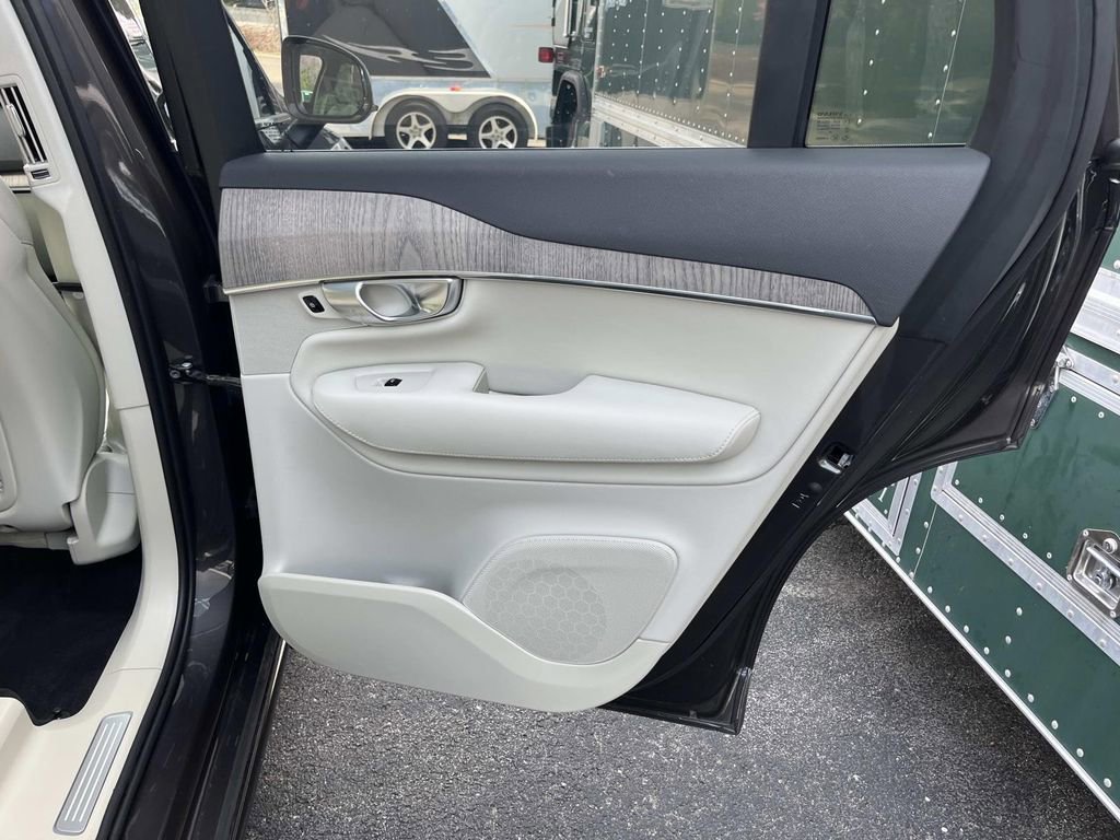 Certified 2024 Volvo XC90 B6 Plus w/ Protection Package image 21