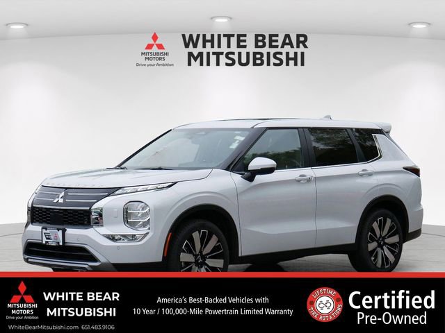 Used 2025 Mitsubishi Outlander SE AWD/4WD image 2