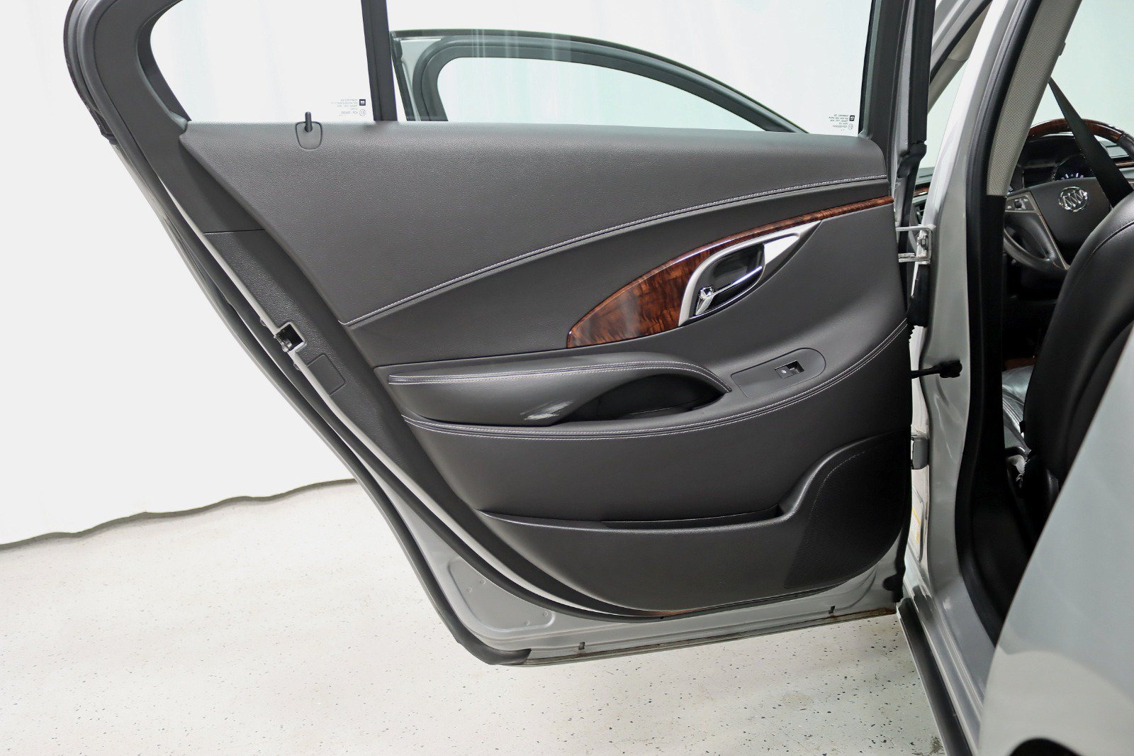 Used 2012 Buick LaCrosse Touring FWD image 34