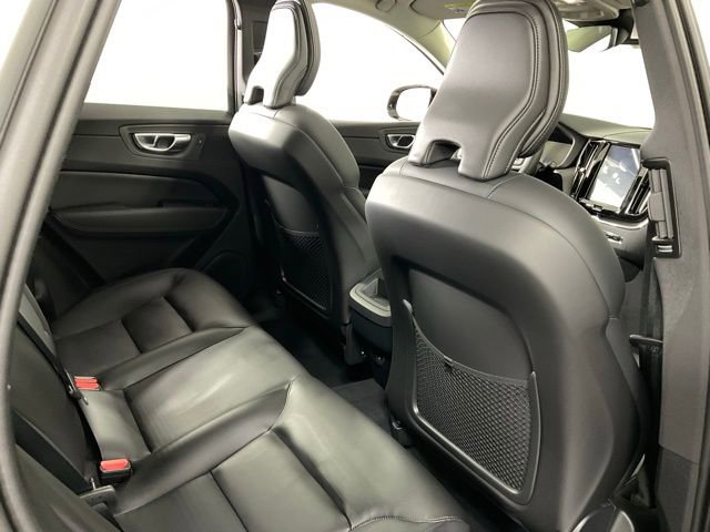 New 2025 Volvo XC60 B5 Core w/ Protection Package Premier image 40