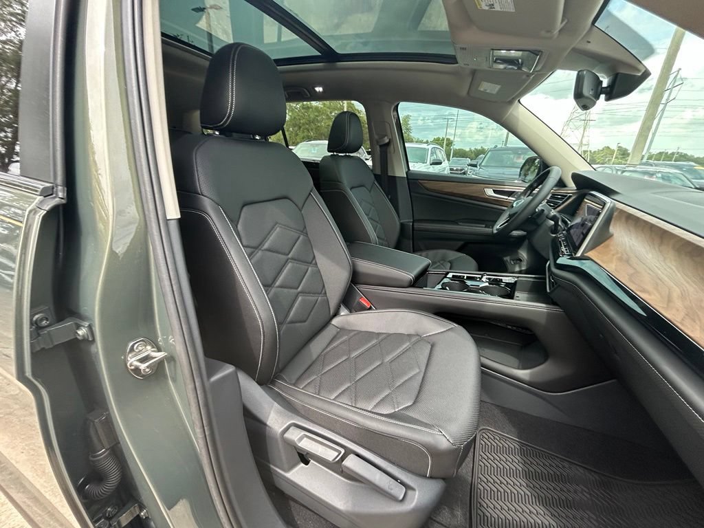 New 2026 Volkswagen Atlas SE FWD image 29