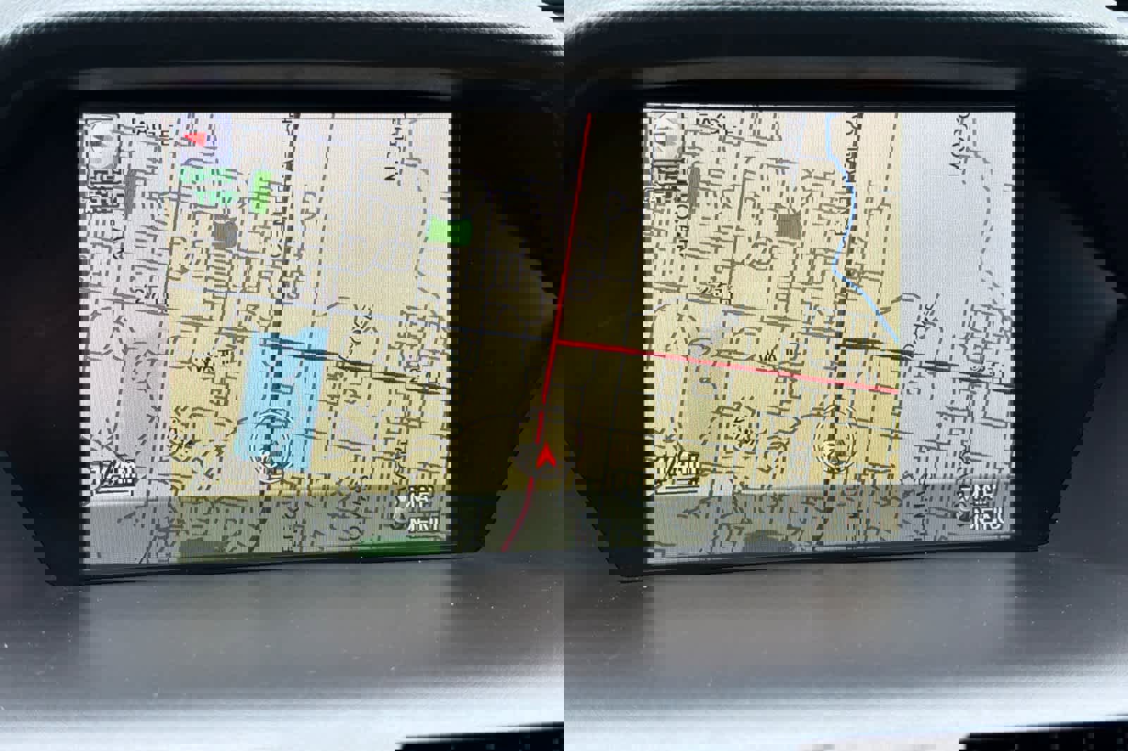 Used 2012 Acura MDX w/ Technology & Entertainment image 23