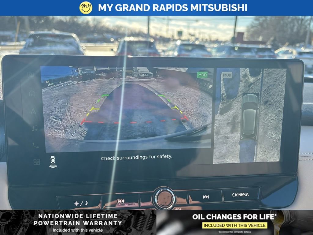 New 2026 Mitsubishi Outlander SEL image 21