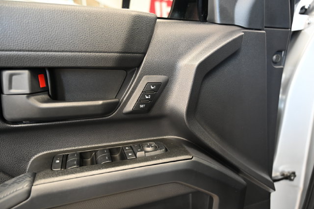 Used 2025 Toyota 4Runner TRD Sport Premium AWD/4WD image 29