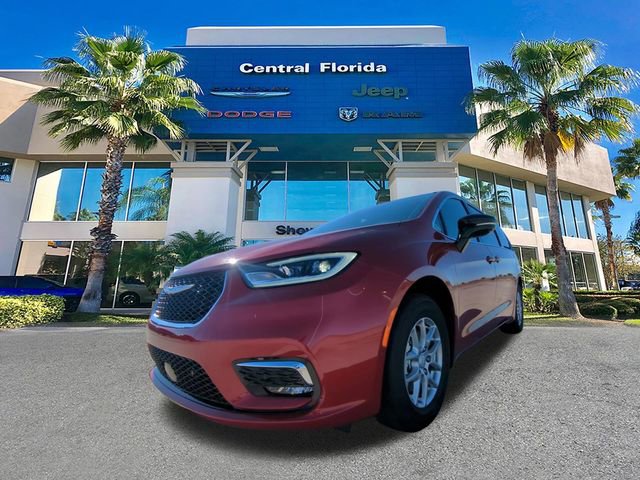 New 2026 Chrysler Pacifica Select image 9