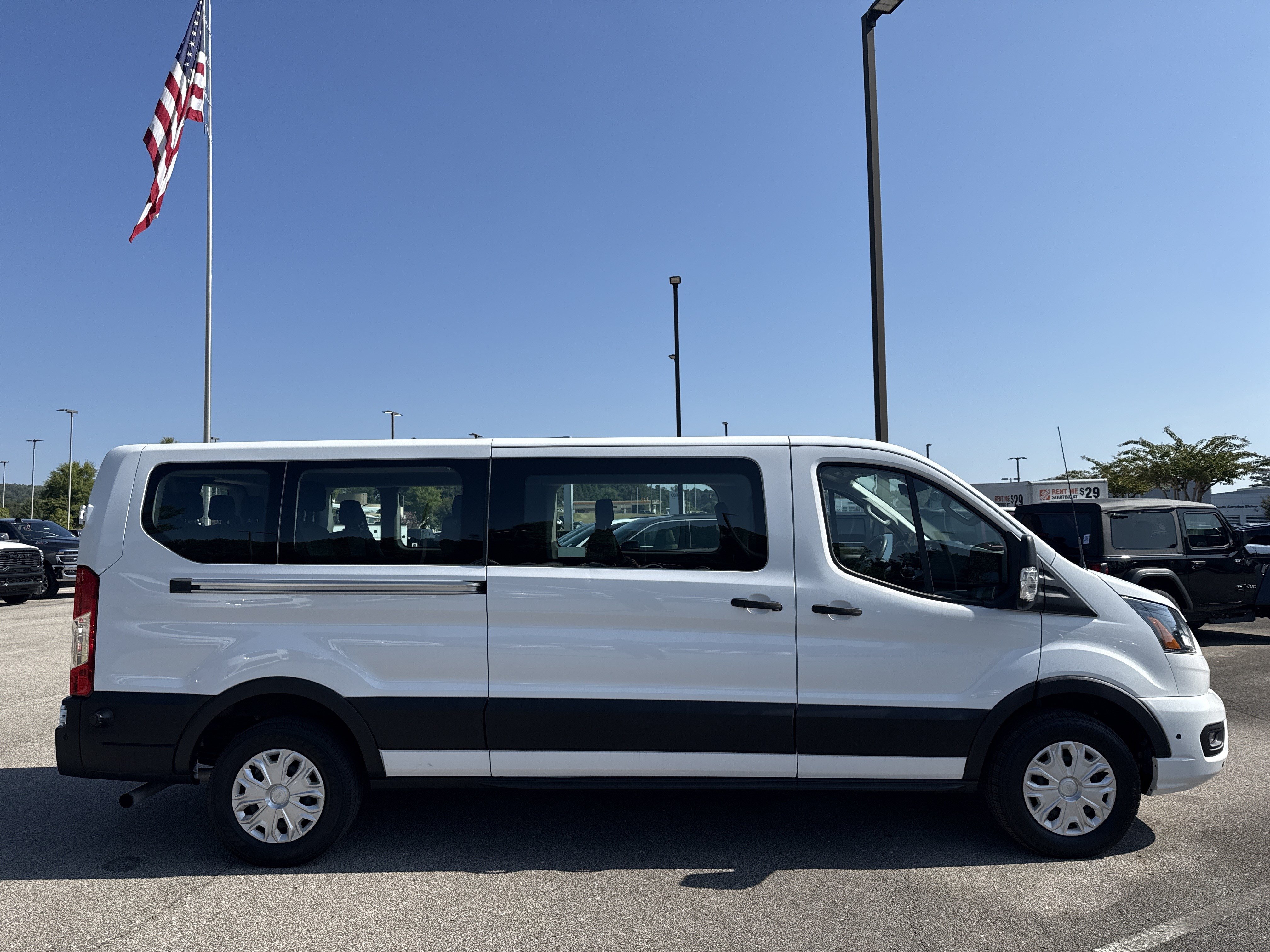 Used 2024 Ford Transit 350 XLT RWD image 8