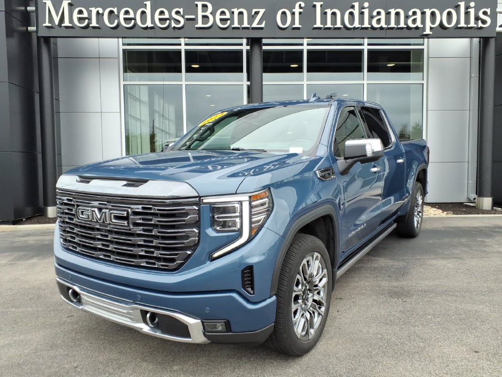 Used 2024 GMC Sierra 1500 Denali Ultimate AWD/4WD image 1