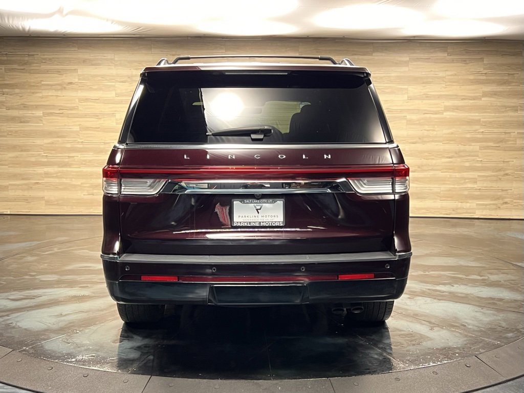 Used 2023 Lincoln Navigator Reserve image 12
