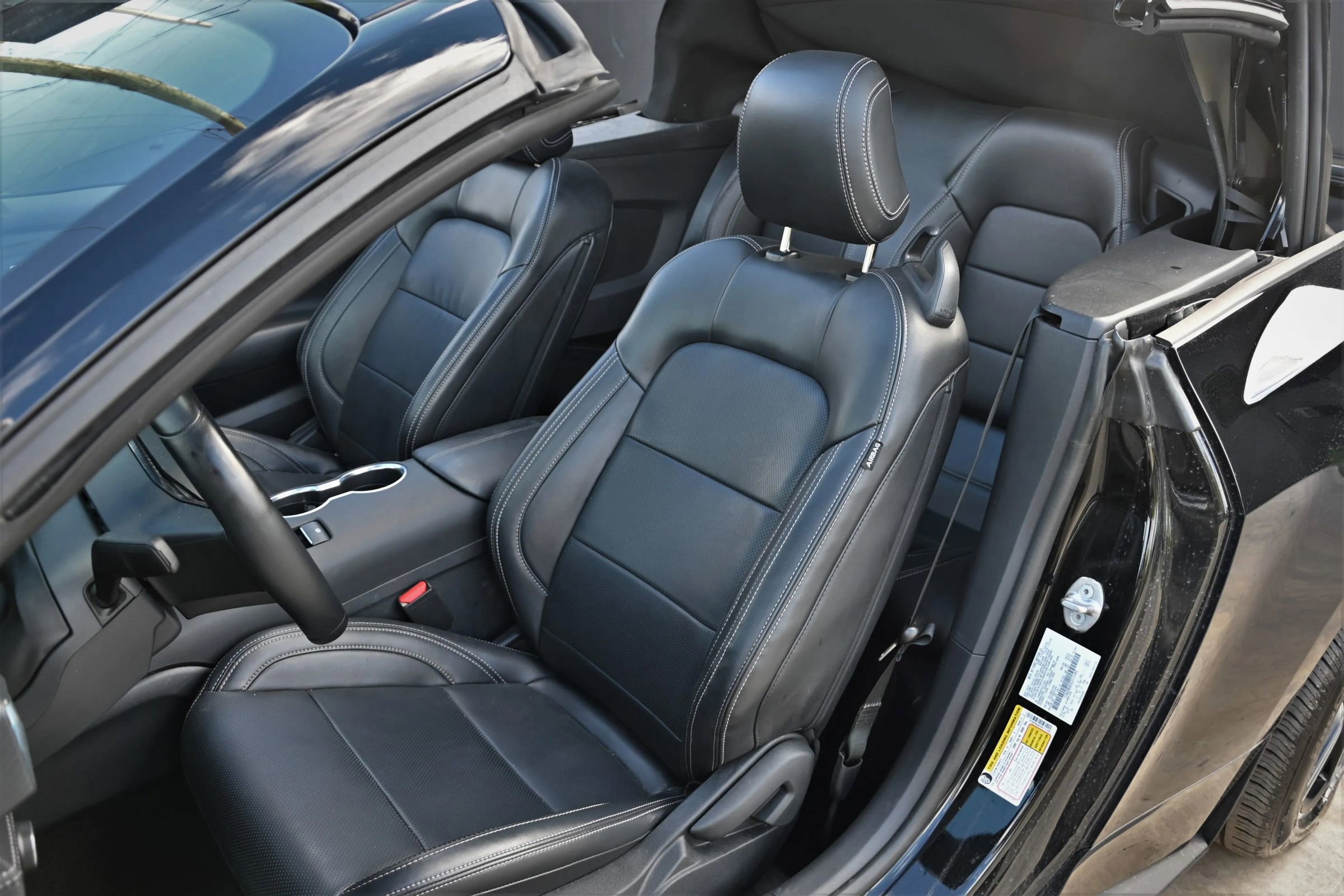 Used 2025 Ford Mustang Premium RWD image 16