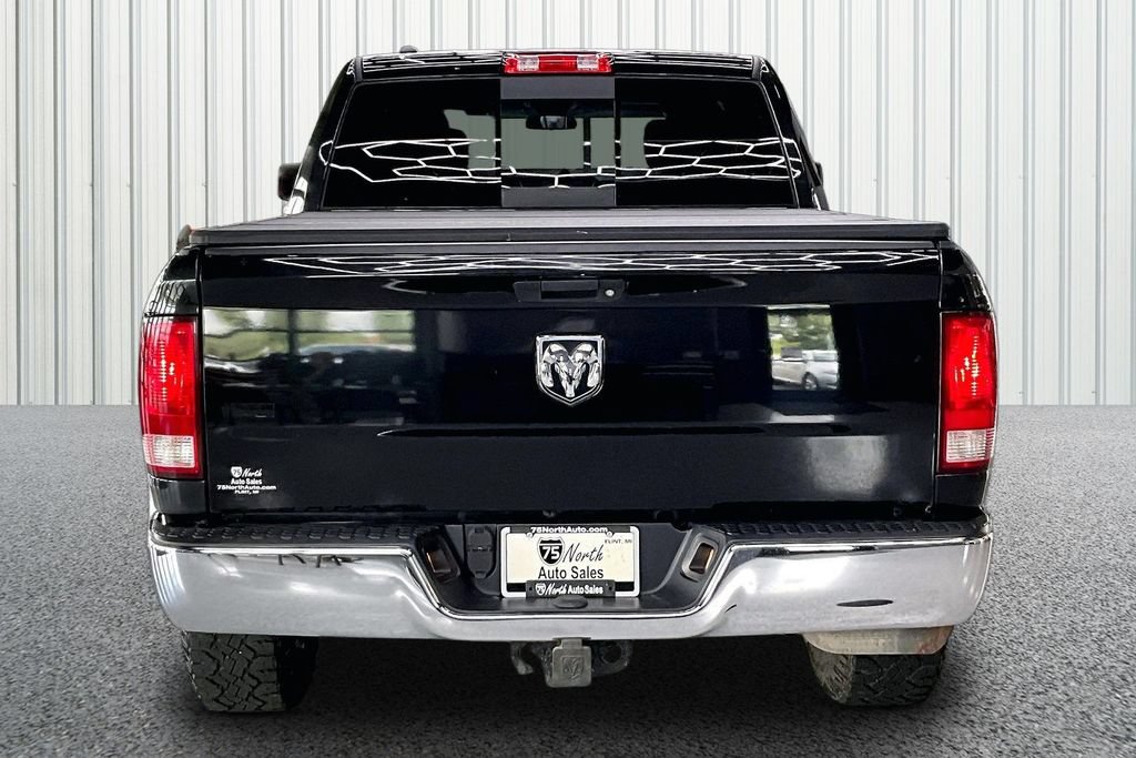 Used 2017 RAM 1500 Classic SLT AWD/4WD image 5