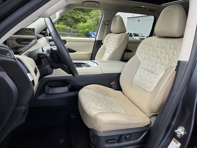Certified 2026 Nissan Armada Platinum AWD/4WD image 9