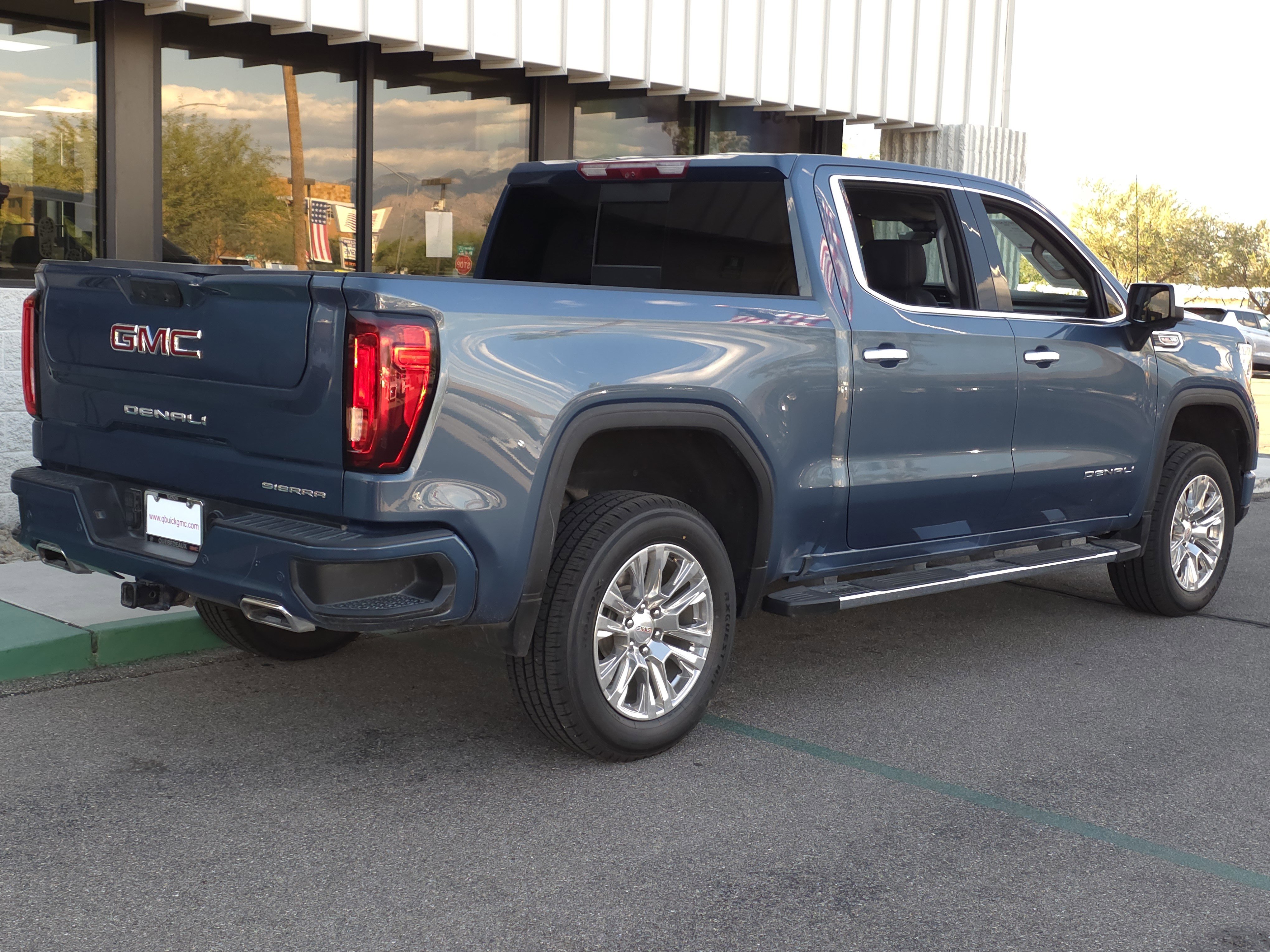Used 2024 GMC Sierra 1500 Denali w/ Technology Package image 5