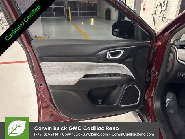 Used 2022 Jeep Compass Sport image 11