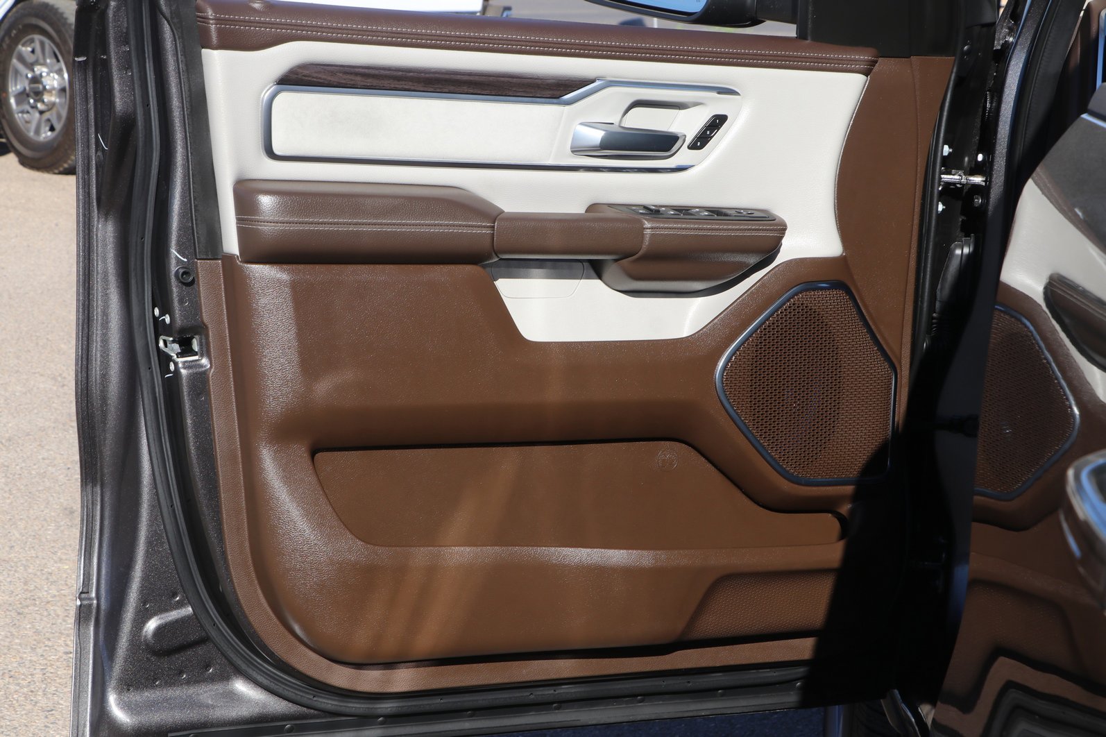 Used 2026 RAM 1500 Laramie w/ Laramie Southwest Edition image 10