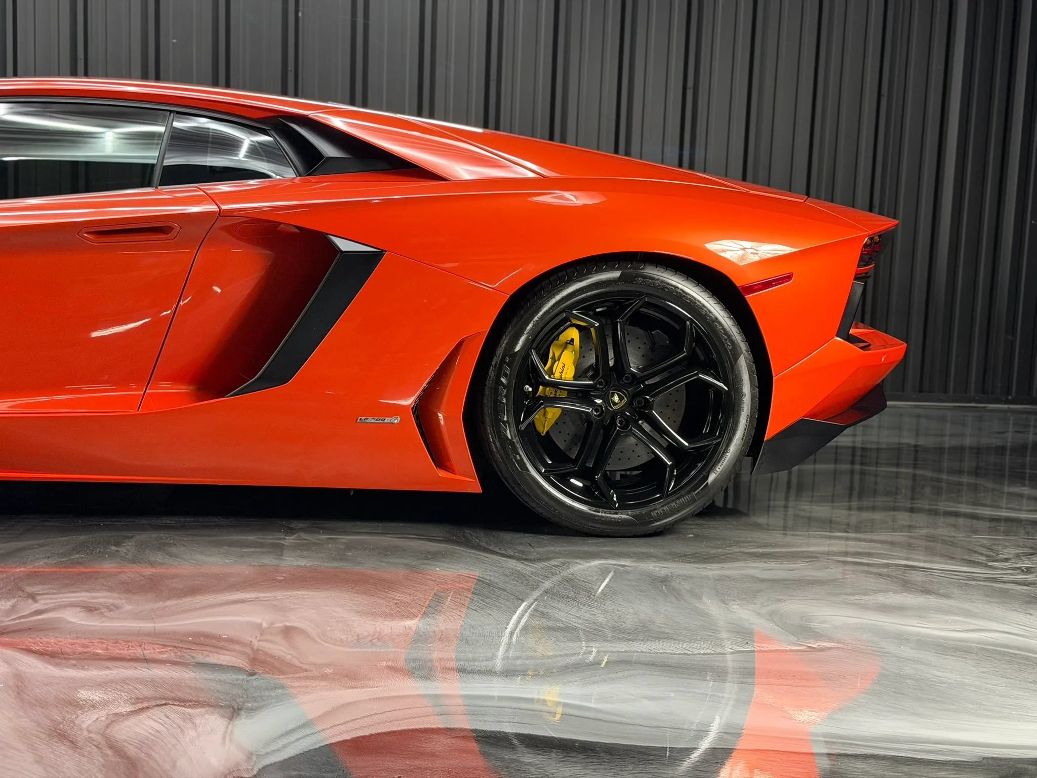 Used 2012 Lamborghini Aventador LP 700-4 AWD/4WD image 11